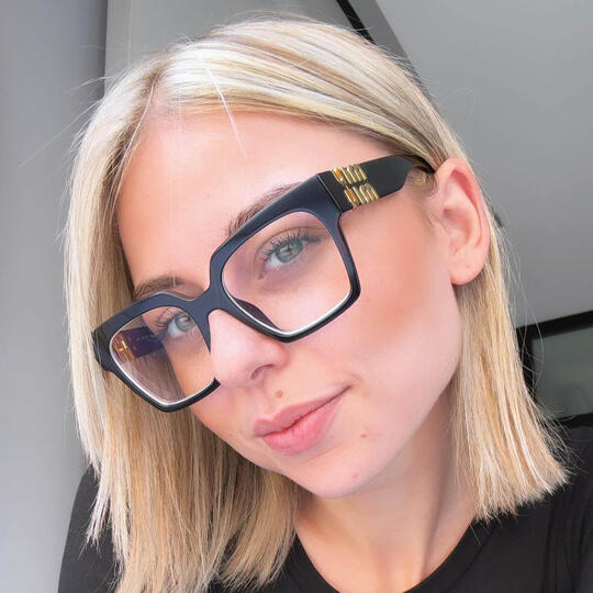 Λίγα λόγια για τη Σημέλα Πασιαλή Εικόνα που συνοδεύει την ενότητα «Λίγα λόγια για εμένα» με πληροφορίες για τη Σημέλα Πασιαλή, ψυχολόγο που παρέχει online συνεδρίες